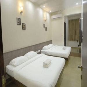 whatsapp image 2025 ... imresizer (1)