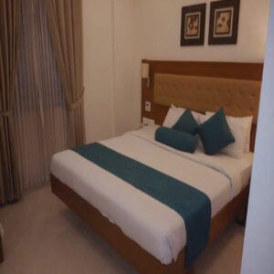 whatsapp image 2025 ... imresizer (2)